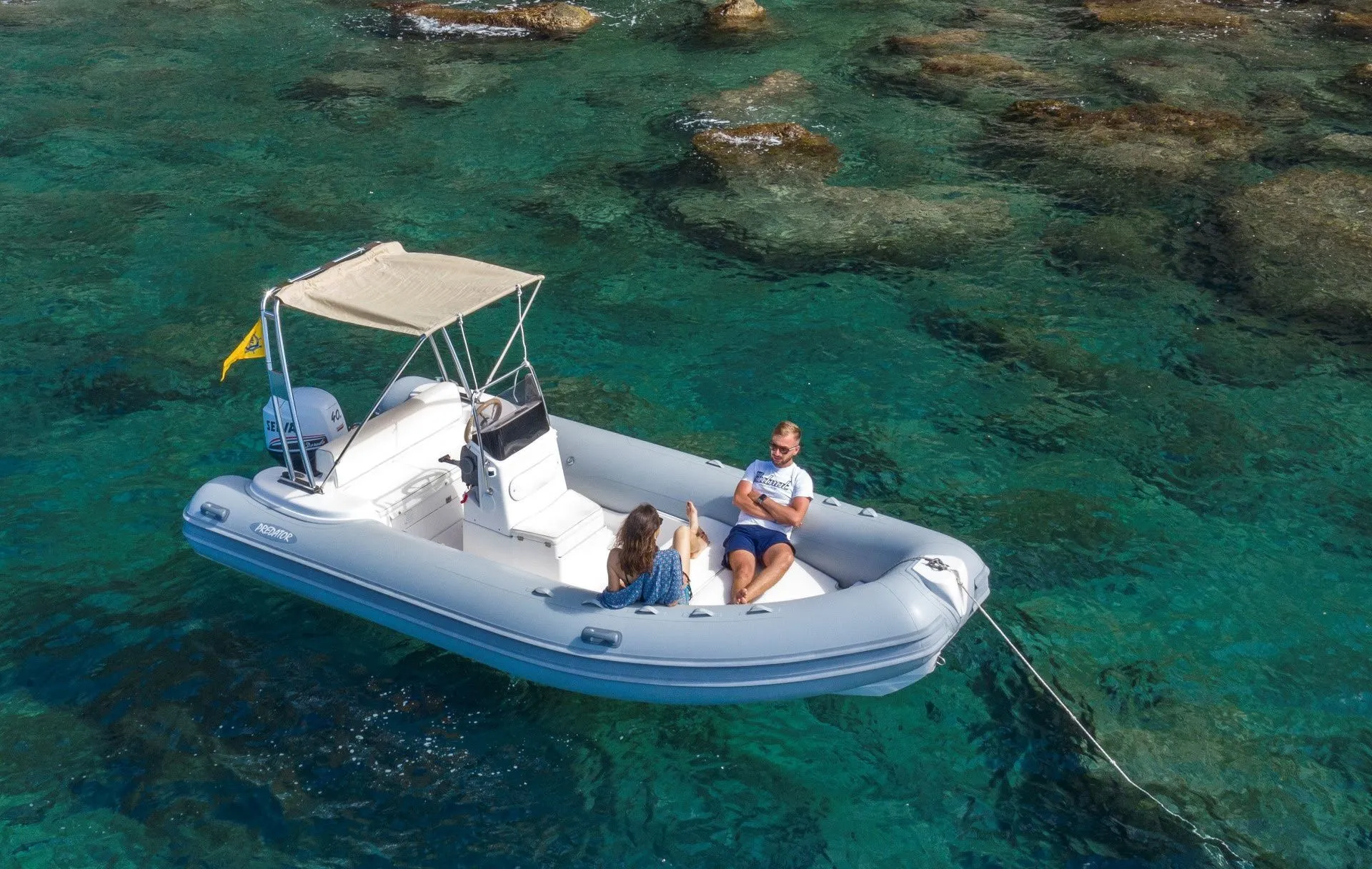 Explore Sorrento on a 6m Rental Boat
