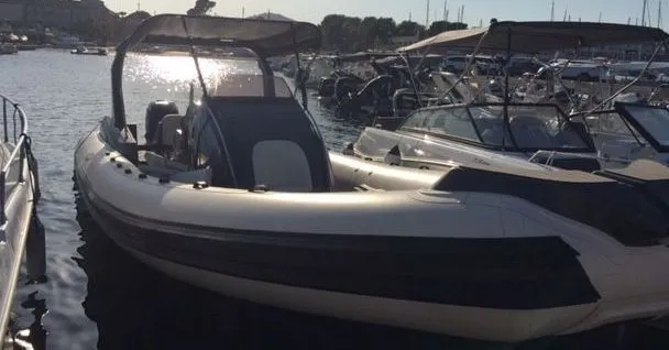 9.6m Hyeres Boat Hire