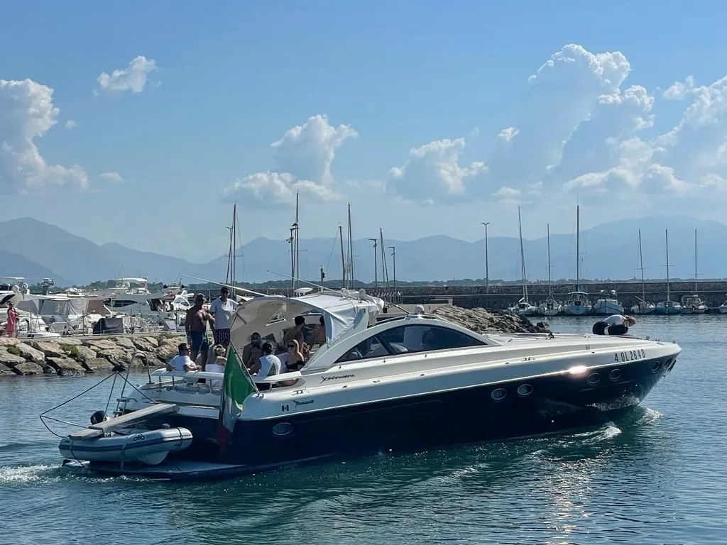 AYS Charter Boat