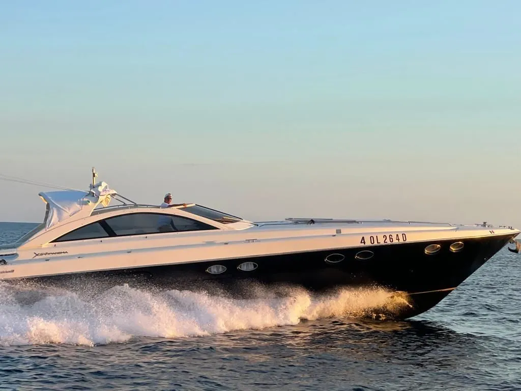 Rent a 16m Motor Yacht in Terracina