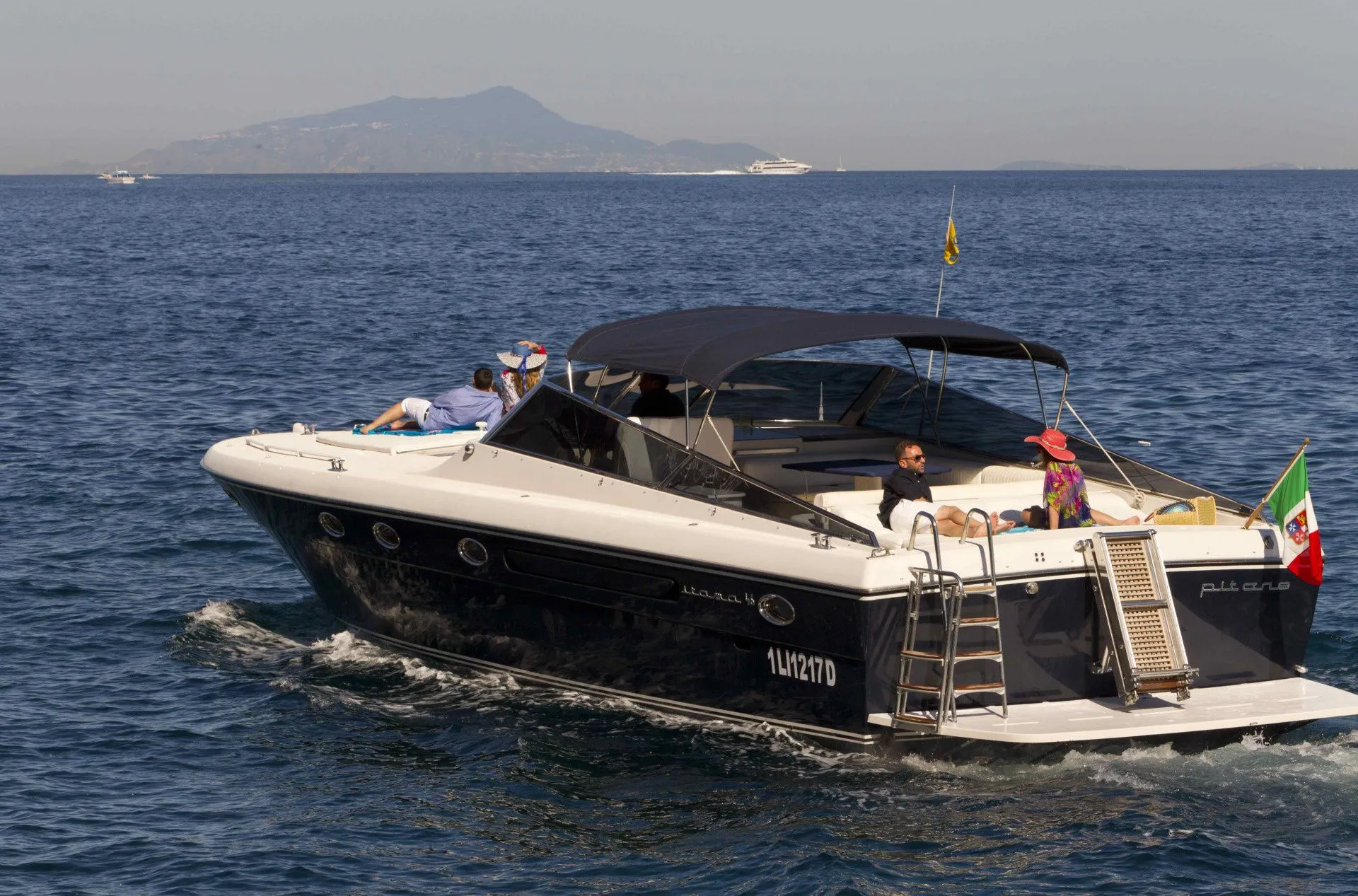 15m Sorrento 2 Cabin Motor Yacht Hire