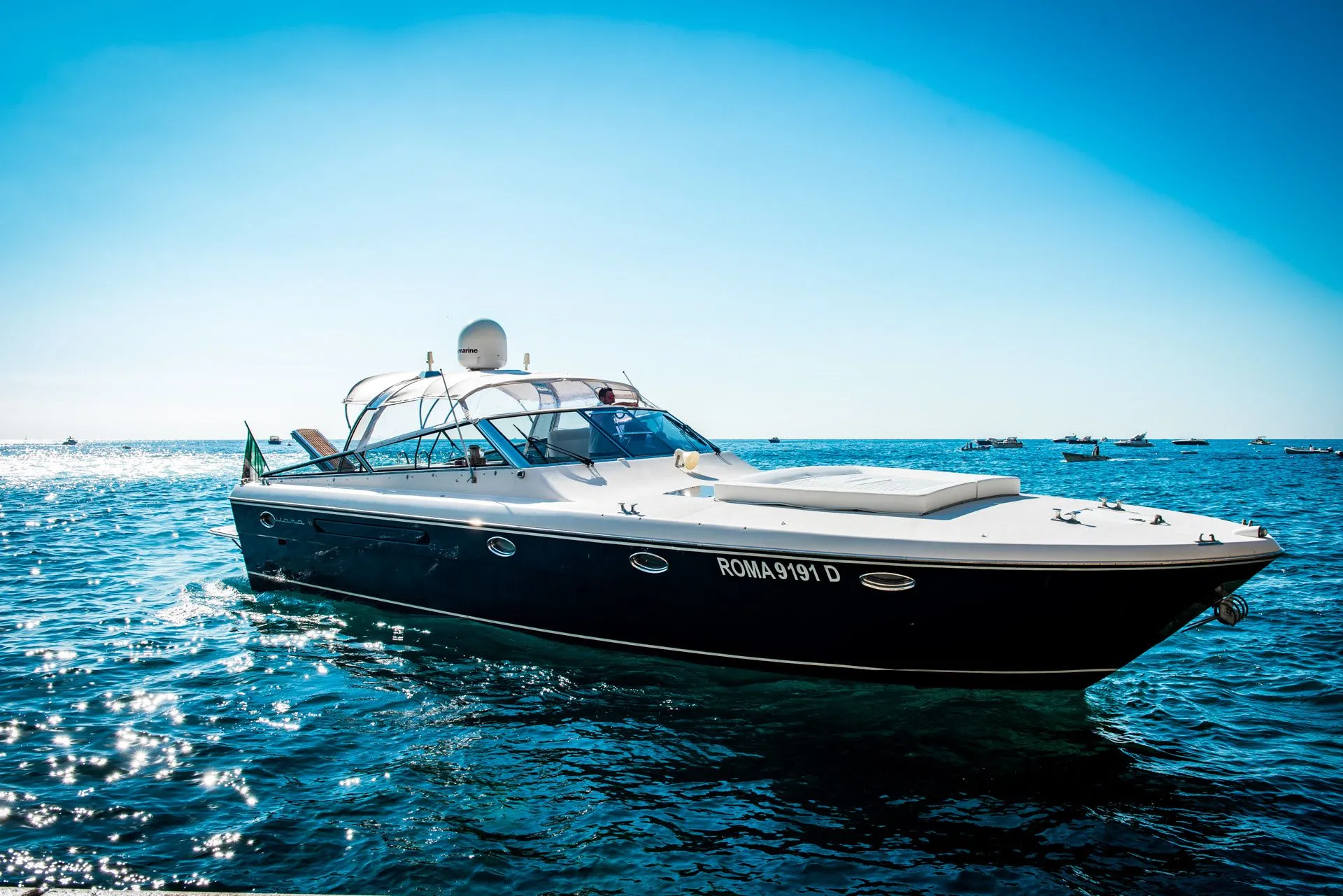 14m Salerno Boat Hire