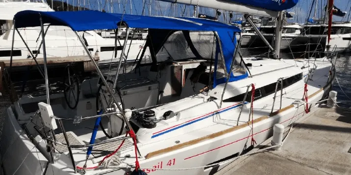 Rent a 12.75m Sailing Yacht Jeanneau 419 in Ribishi