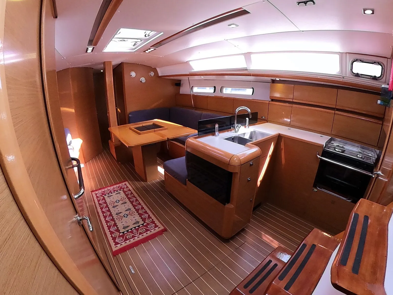 Toya Mietboot - 5