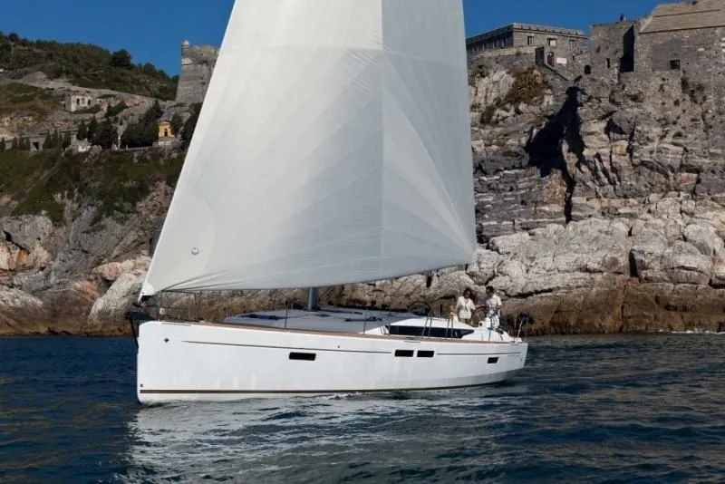 Alexandra Charter Boat - 4