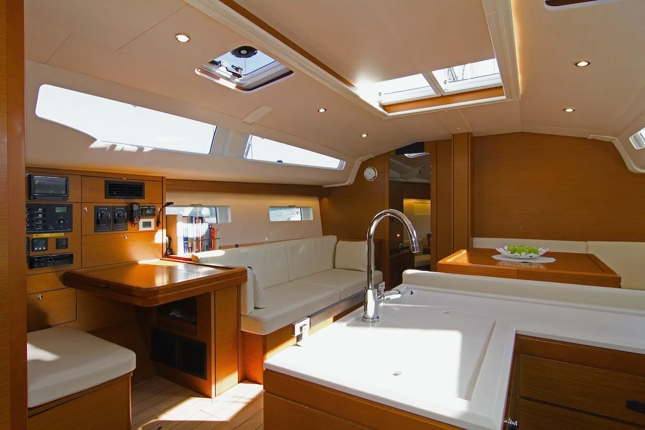 Alkatan Charter Boat - 5