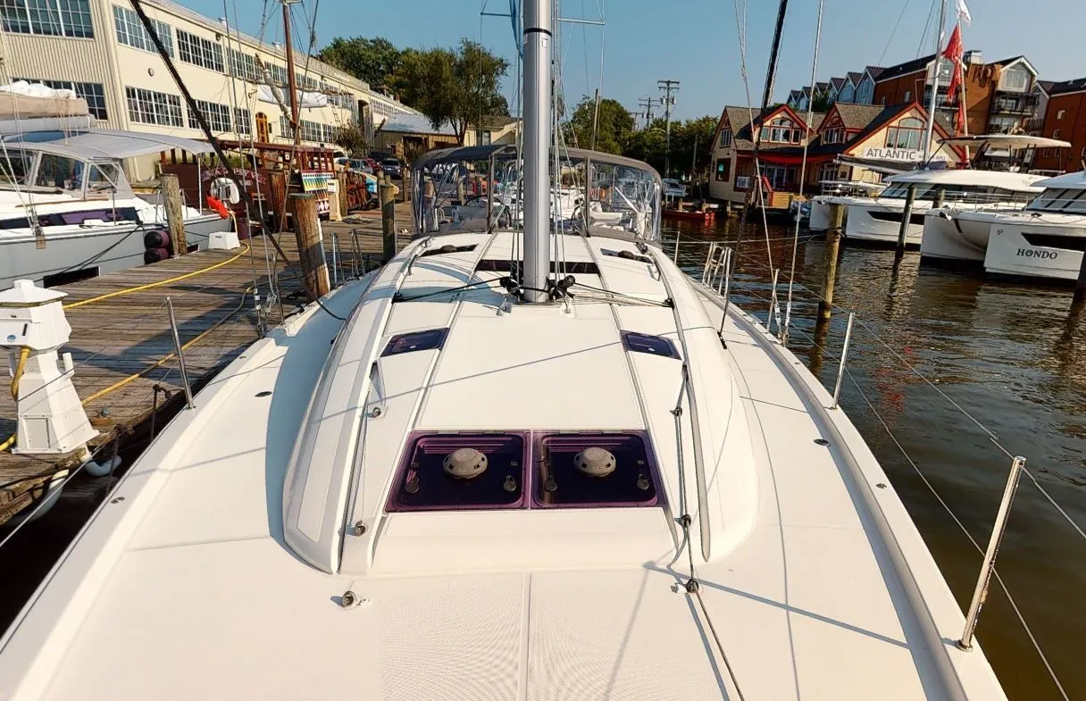 Charter a 15.3m 3 Cabin Sailing Yacht in Annapolis