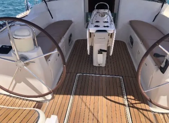 Чартер Christianna 12 - 5