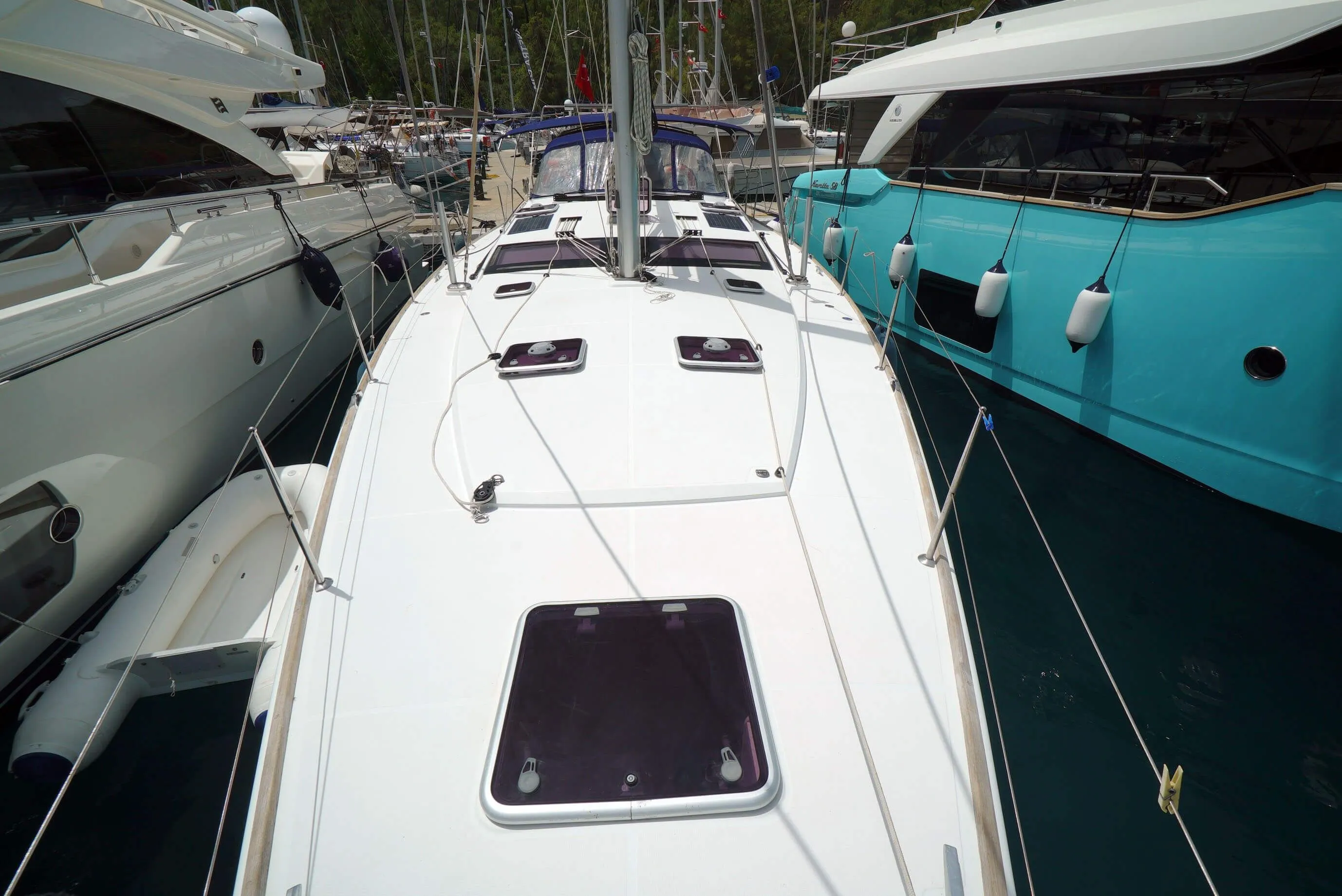 Чартер Pherusa 2 - 3