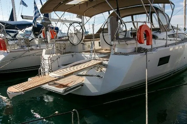 Amazing Elli Charter Boat - 3
