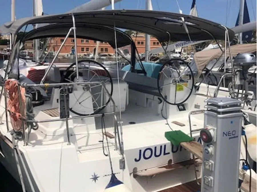 16.75m Las Galletas Jeanneau 54 Sailing Yacht Hire