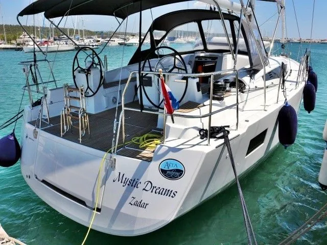 Mystic Dreams Charter Boat - 4