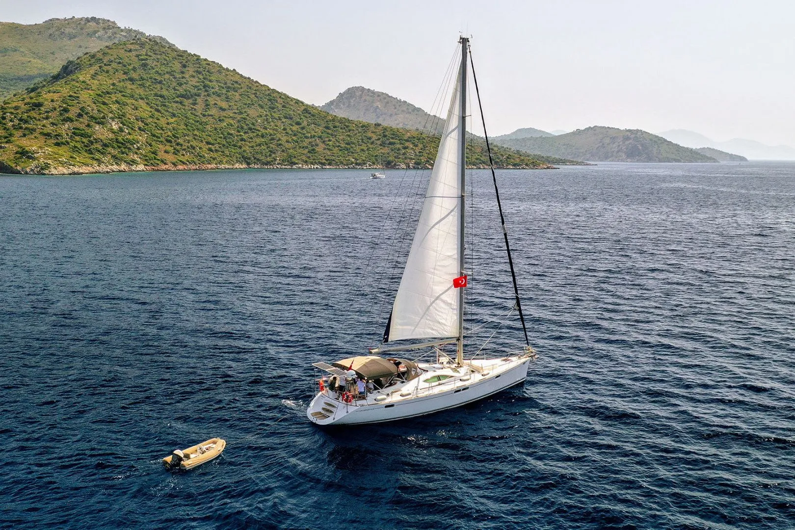 Umutt Charter Boat