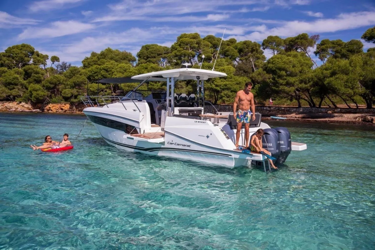 Quick Charter Boat