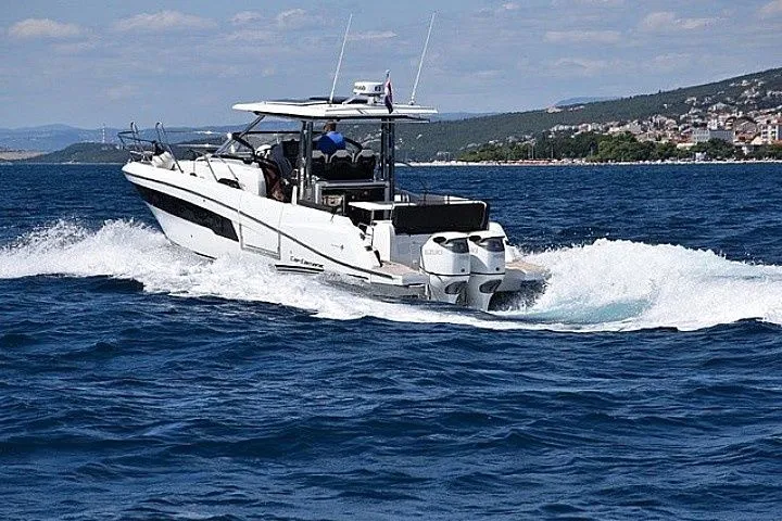 10.5m Zadar Motor Yacht Hire