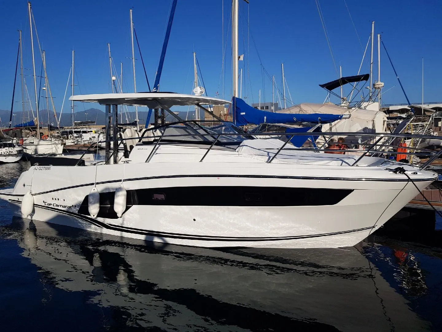 9.3m Ajaccio Jeanneau Cap Camarat 10.5 WA Motor Yacht Hire