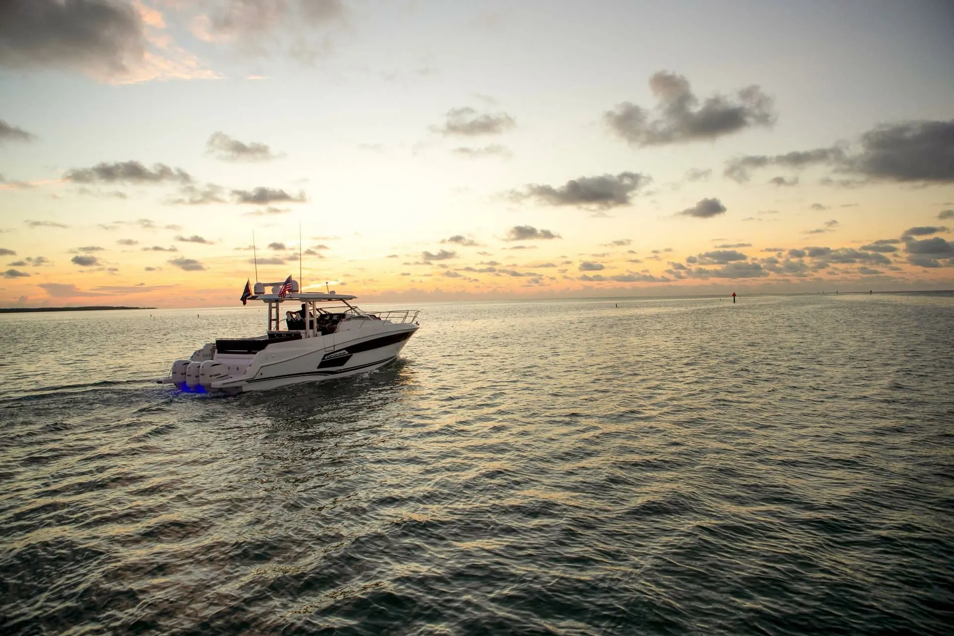 Les Pitotos 5 Charter Boat