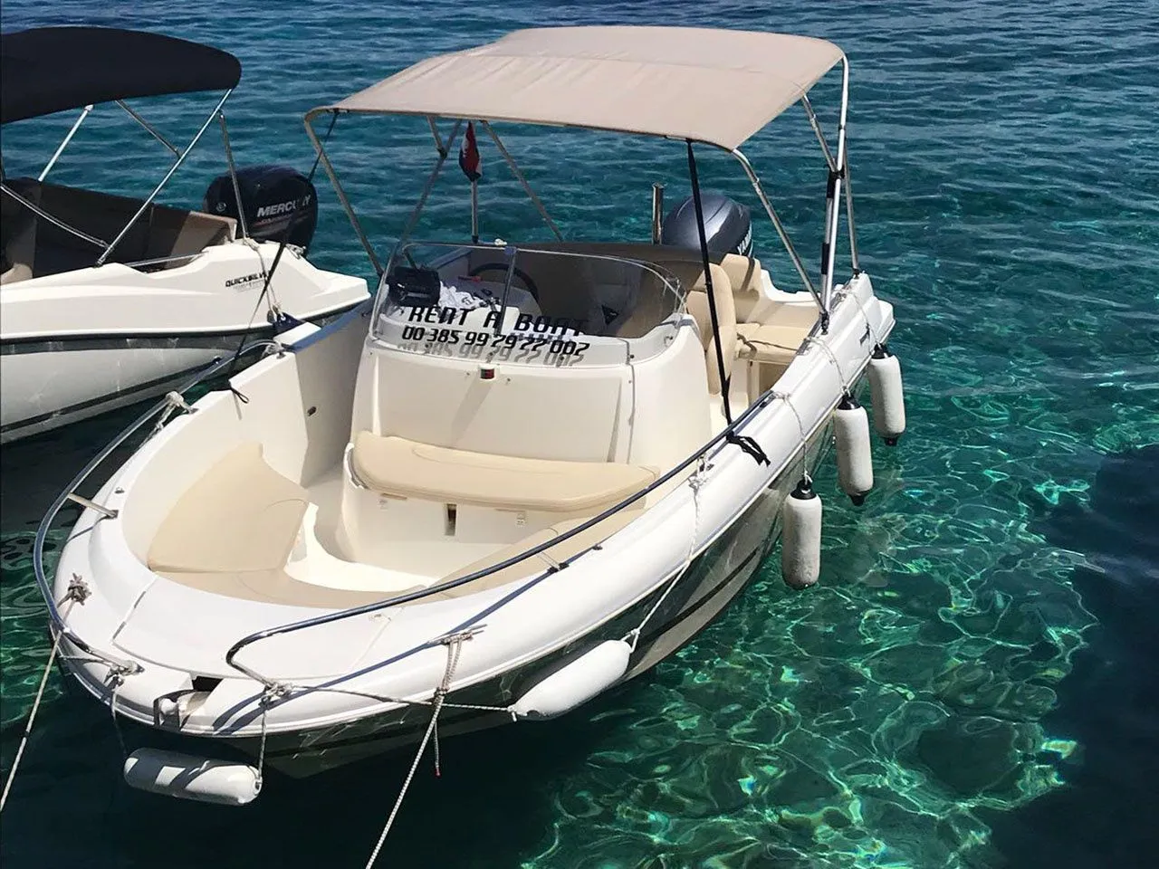 6.23m Makarska Motor Boat Jeanneau Cap Camarat 635 Hire