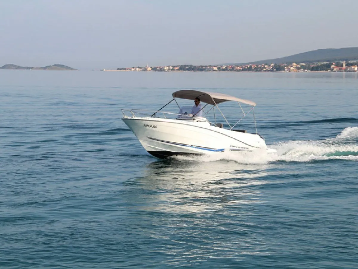 Explore Biograd na Moru on a 6.8m Rental Motor Boat Jeanneau Cap Camarat 6.5 BR