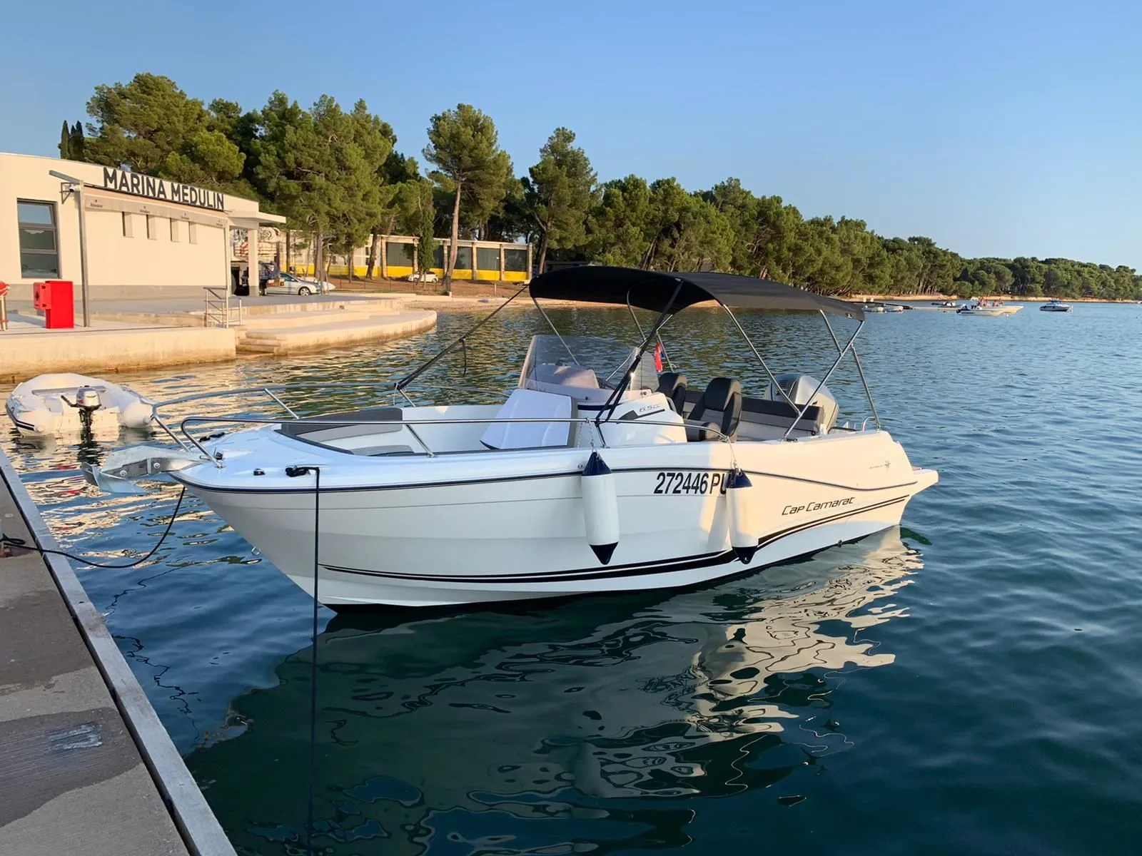 Rent a 6.23m Jeanneau Cap Camarat 6.5 Motor Boat in Pula