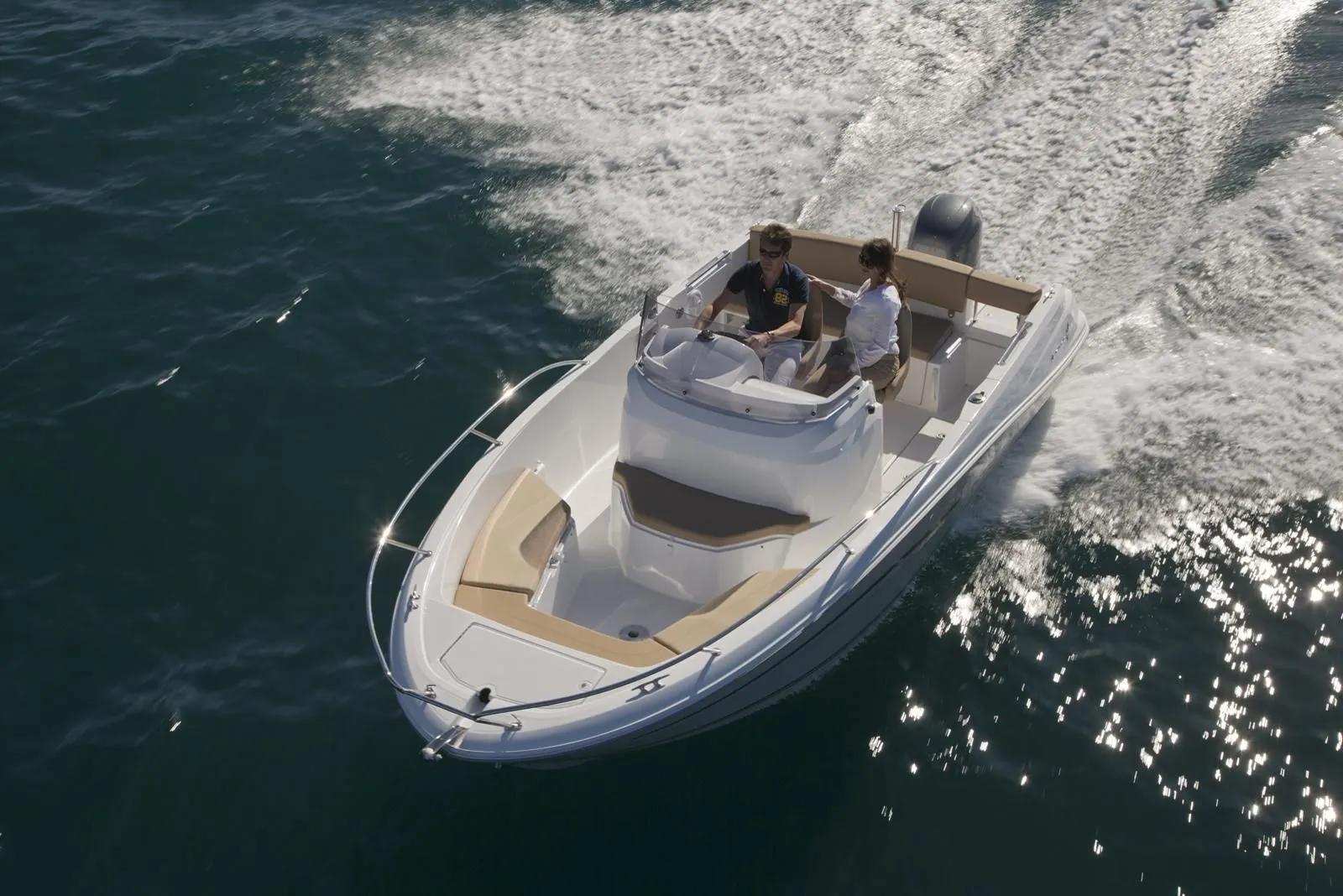 6.23m Medulin Motor Boat Jeanneau Cap Camarat 6.5 Hire