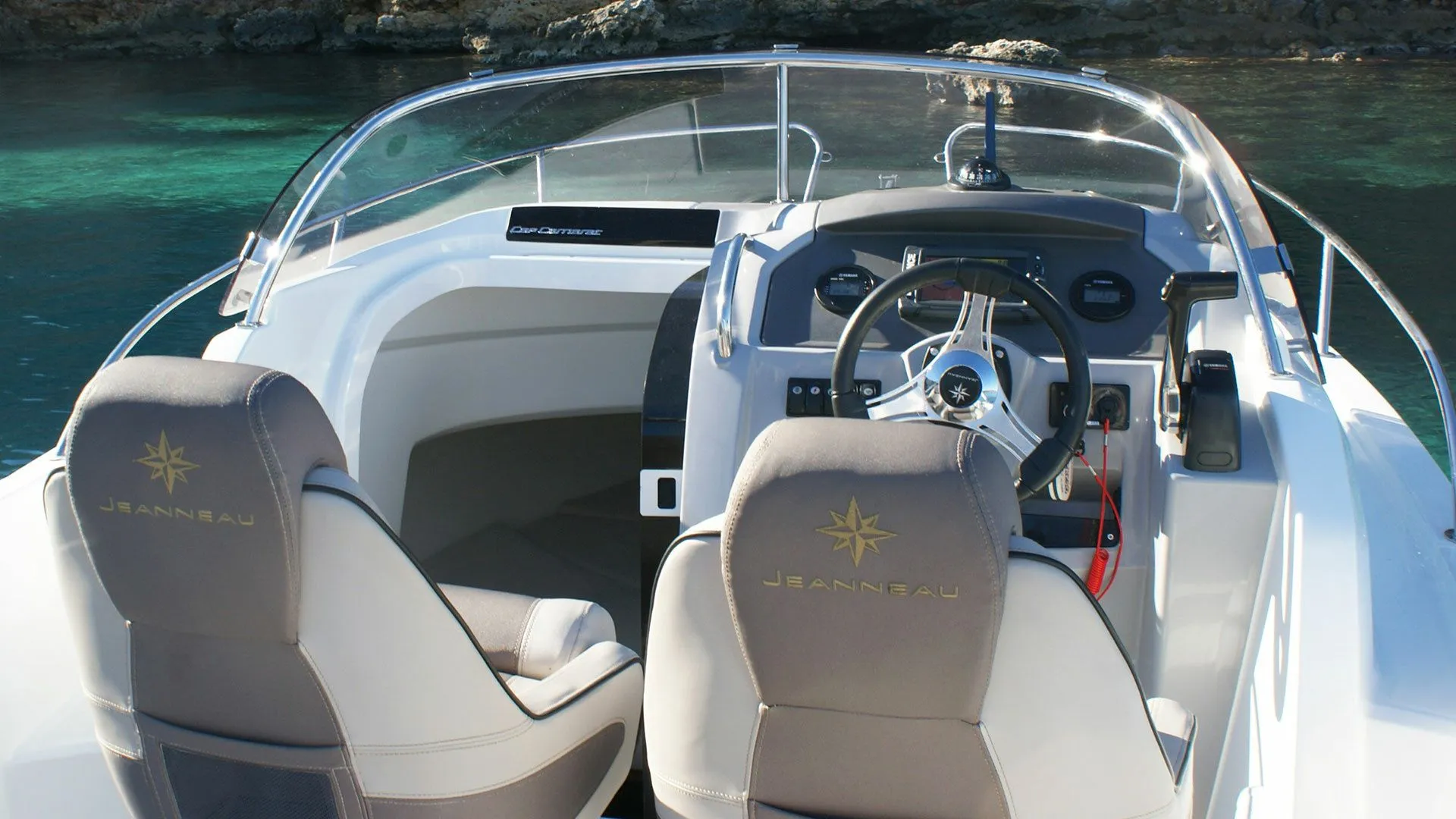 Rent a 6.5m Boat in Santa Eularia des Riu