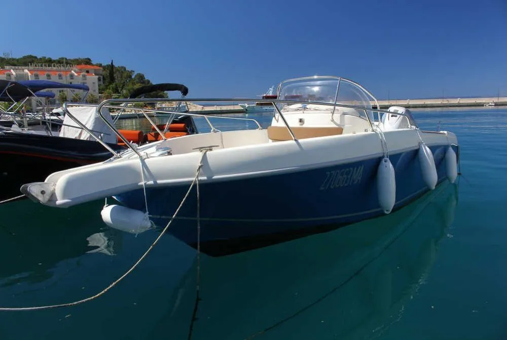 Explore Makarska on a 7.05m Rental Motor Boat