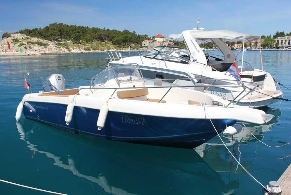 Explore Makarska on a 7.05m Rental Motor Boat