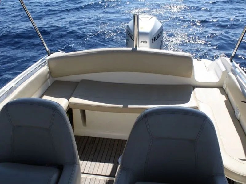 7.35m Dubrovnik Motor Boat Jeanneau Cap Camarat 715 Hire
