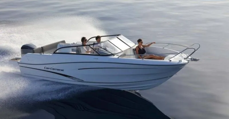 7.84m Hyeres Motor Boat Jeanneau Cap Camarat 7.5 BR Hire