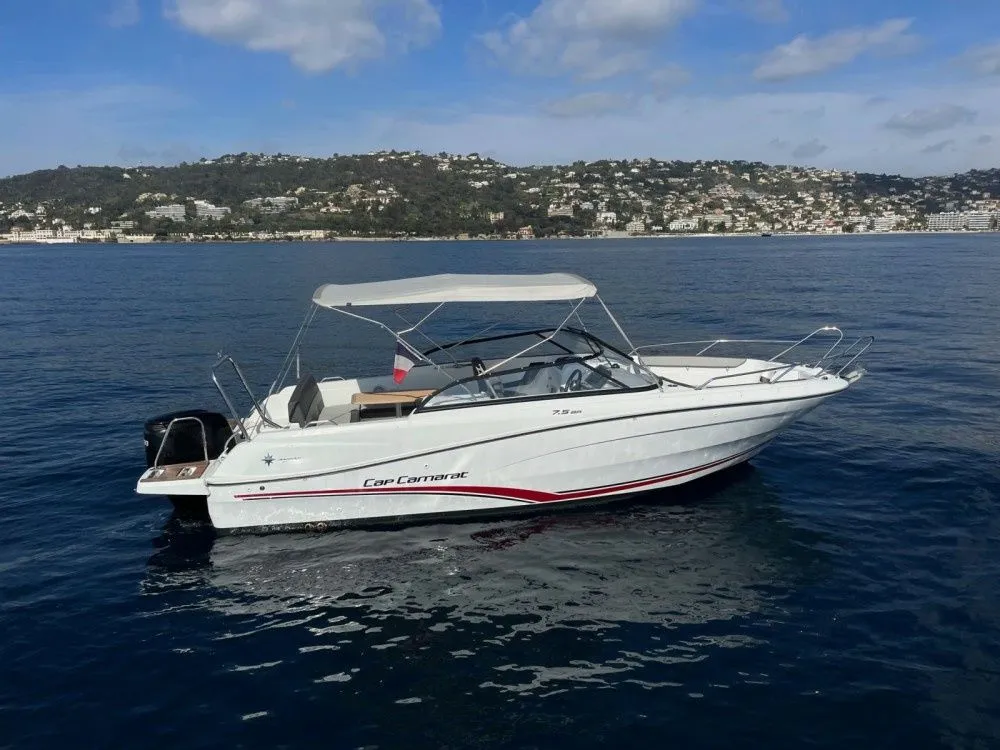 7.5m Beaulieu-sur-Mer Jeanneau Cap Camarat 7.5 BR Hire