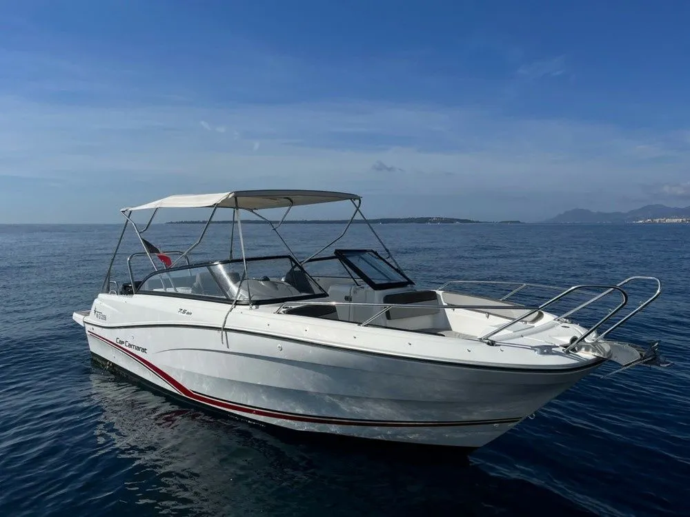 7.5m Beaulieu-sur-Mer Jeanneau Cap Camarat 7.5 BR Hire