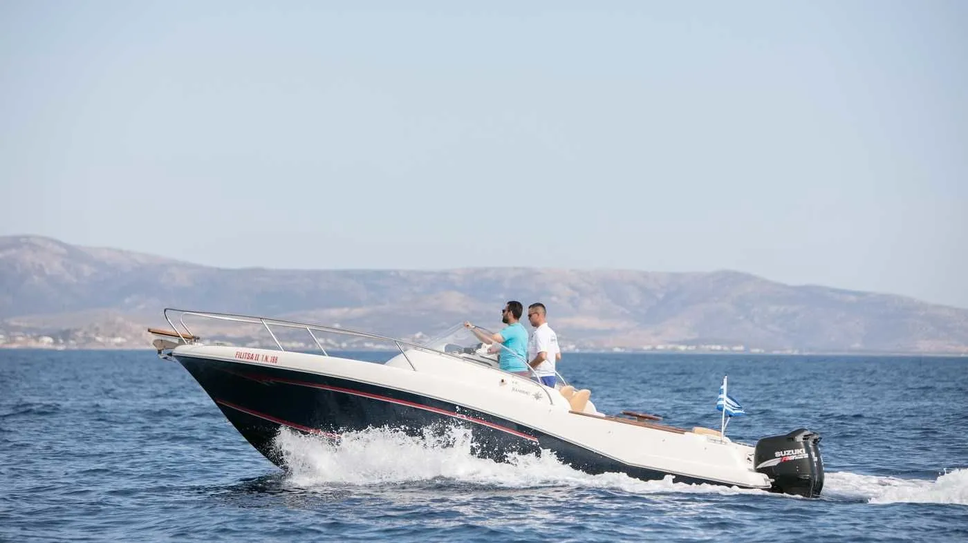 Charter a 7.22m Boat in Naxos Town