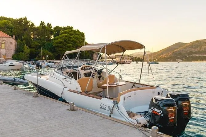 Rent a 7.5m Motor Boat Jeanneau Cap Camarat 755 in Dubrovnik
