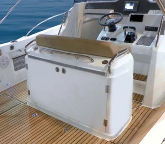 No Name Charter Boat
