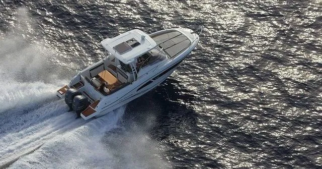 Amzer Zo Charterboot - 3