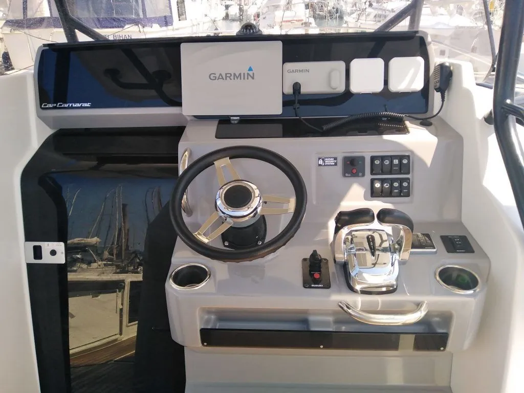 7.86m Saint Malo Motor Boat Jeanneau Cap Camarat 9.0 Hire