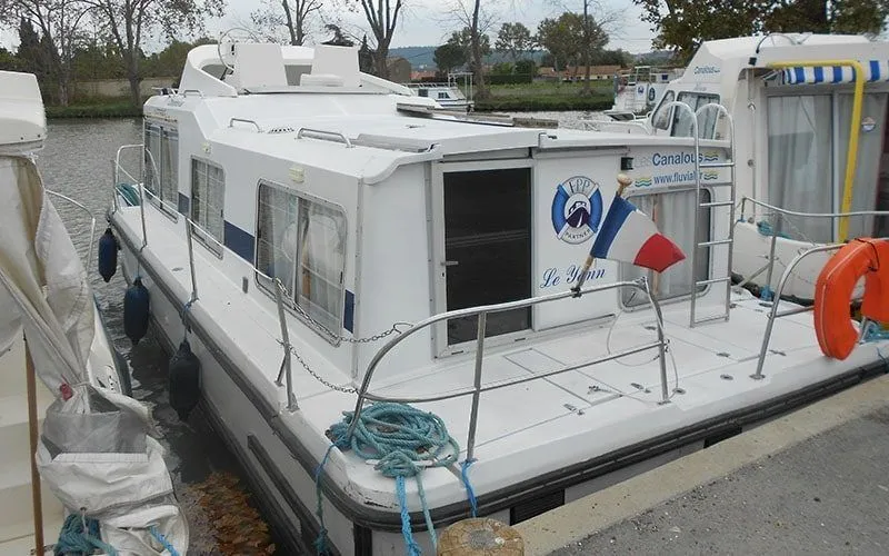 Les Canalous 86 Charter Boat