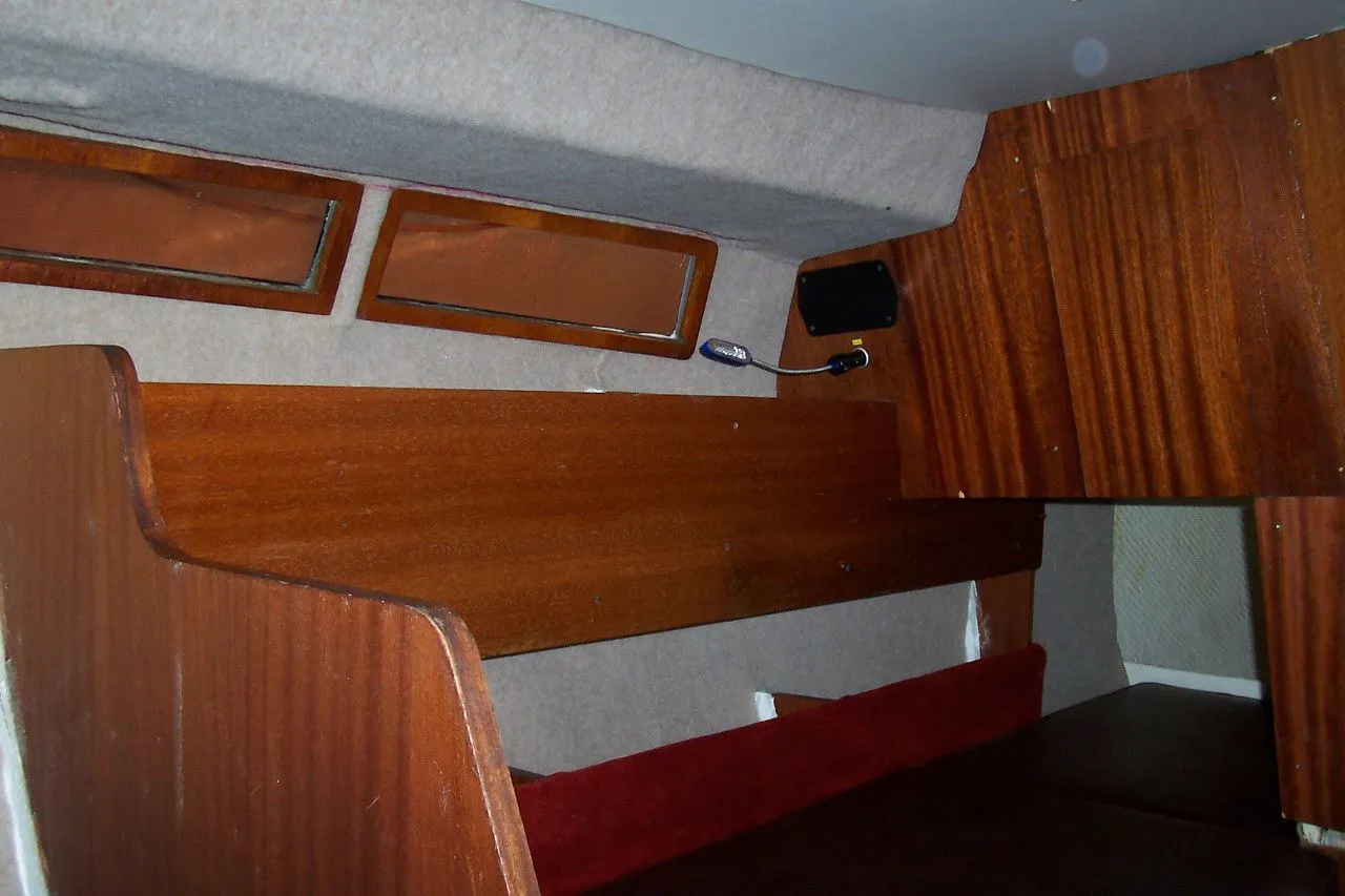 Flirt Charter Boat