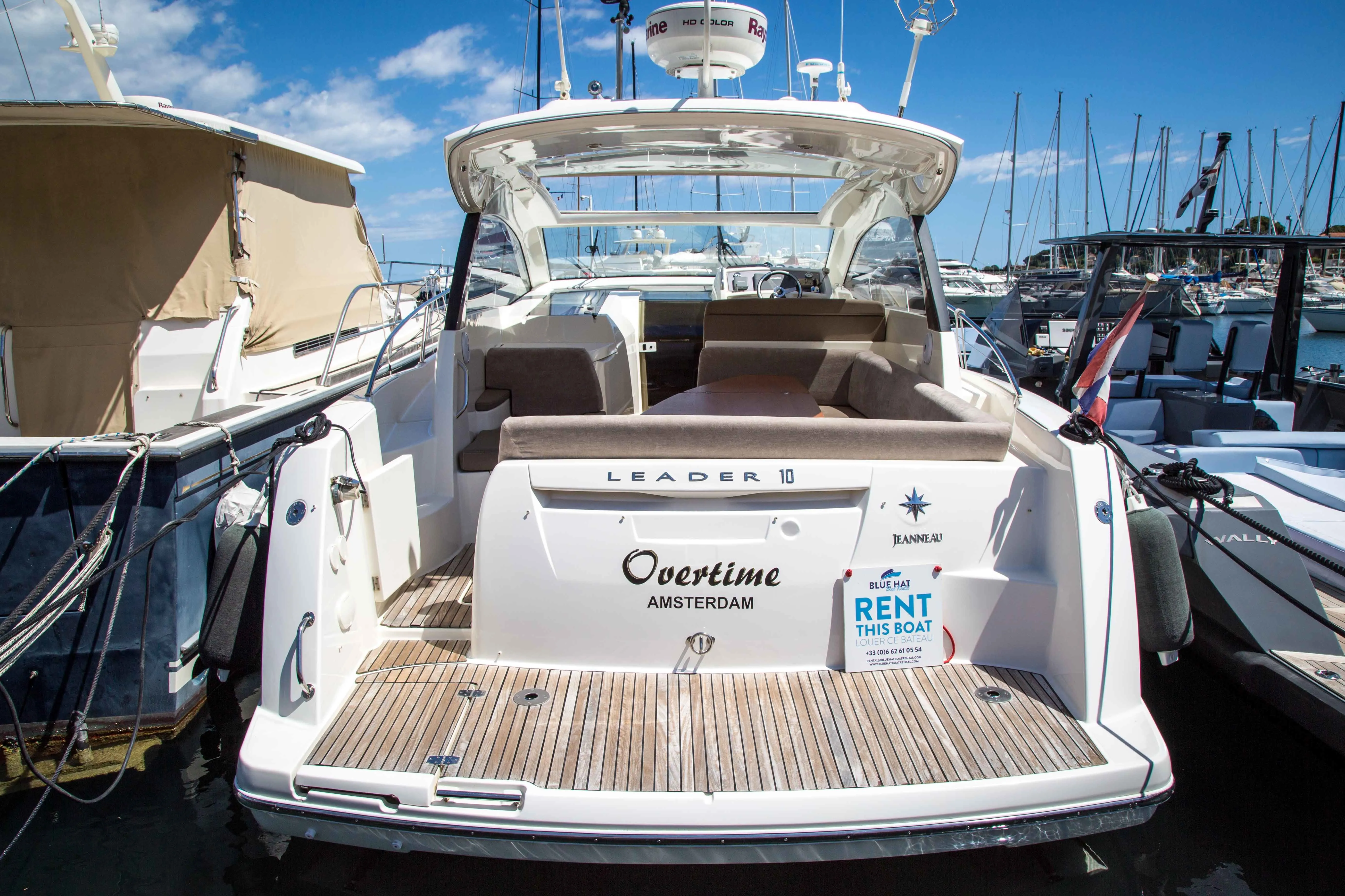 Rent a 10.85m Motor Yacht Jeanneau Leader 10 in Saint-Jean-Cap-Ferrat