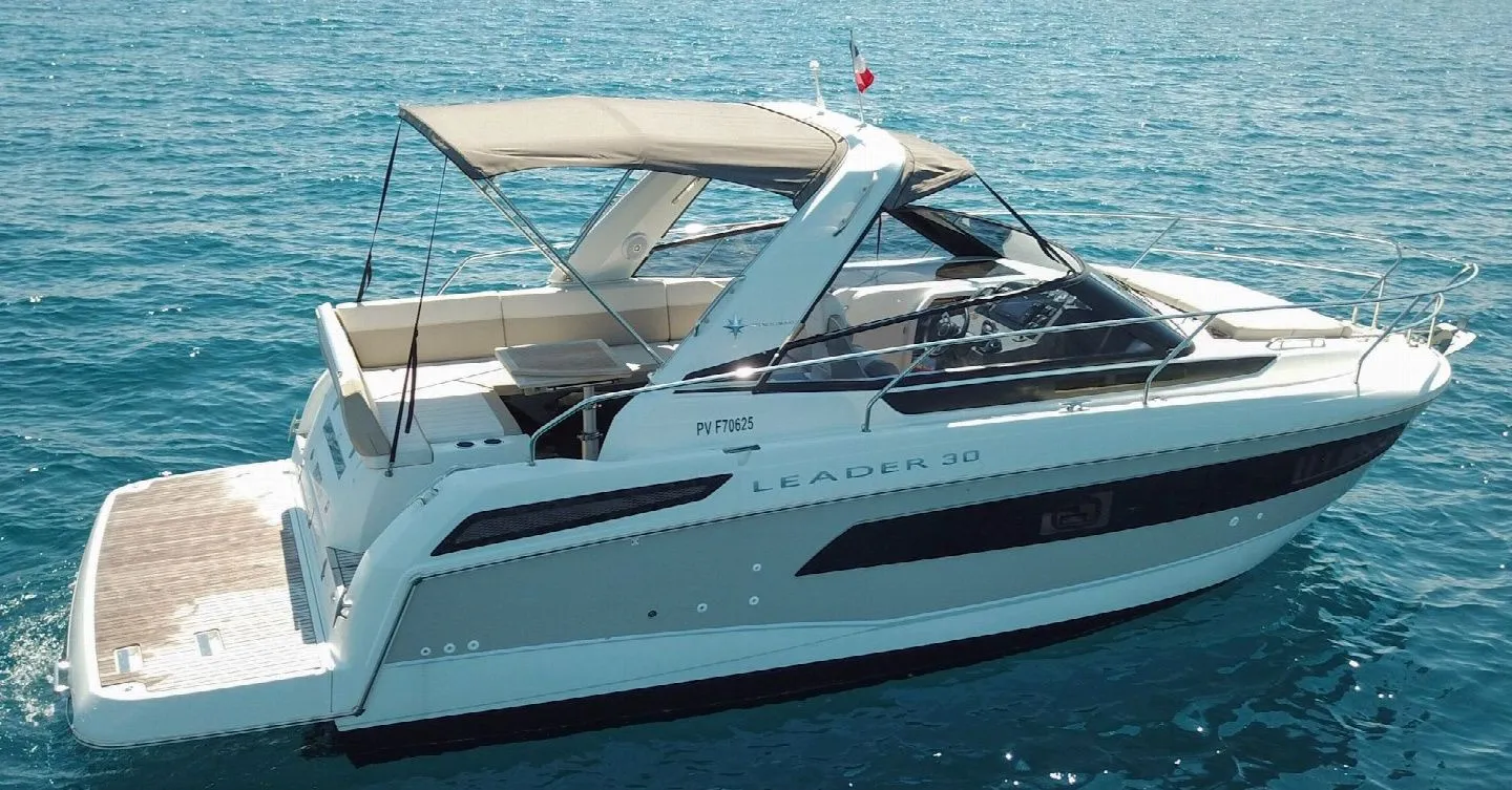 9.23m Golfe-Juan Jeanneau Leader 30 Hire