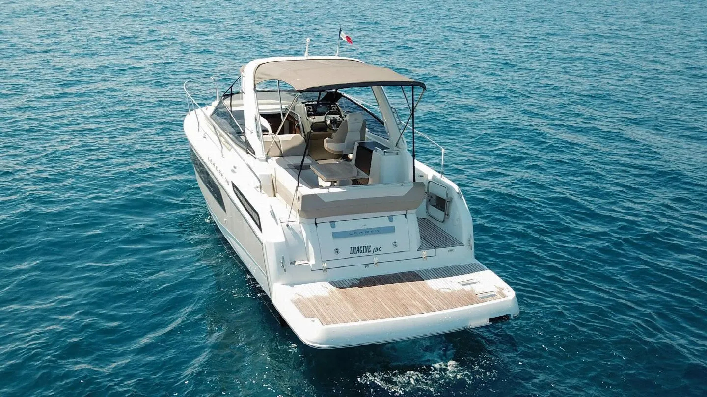 Rent a 9.23m Jeanneau Leader 30 in Golfe-Juan