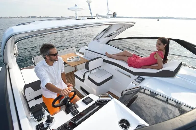 Perfecto Mietboot - 3