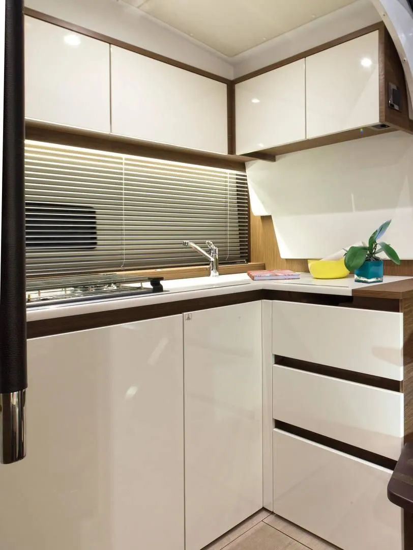 Amon Charterboot - 5