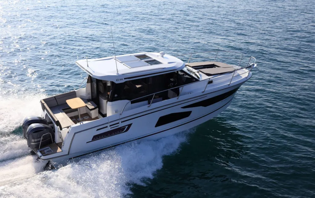 Dusar Charter Boat