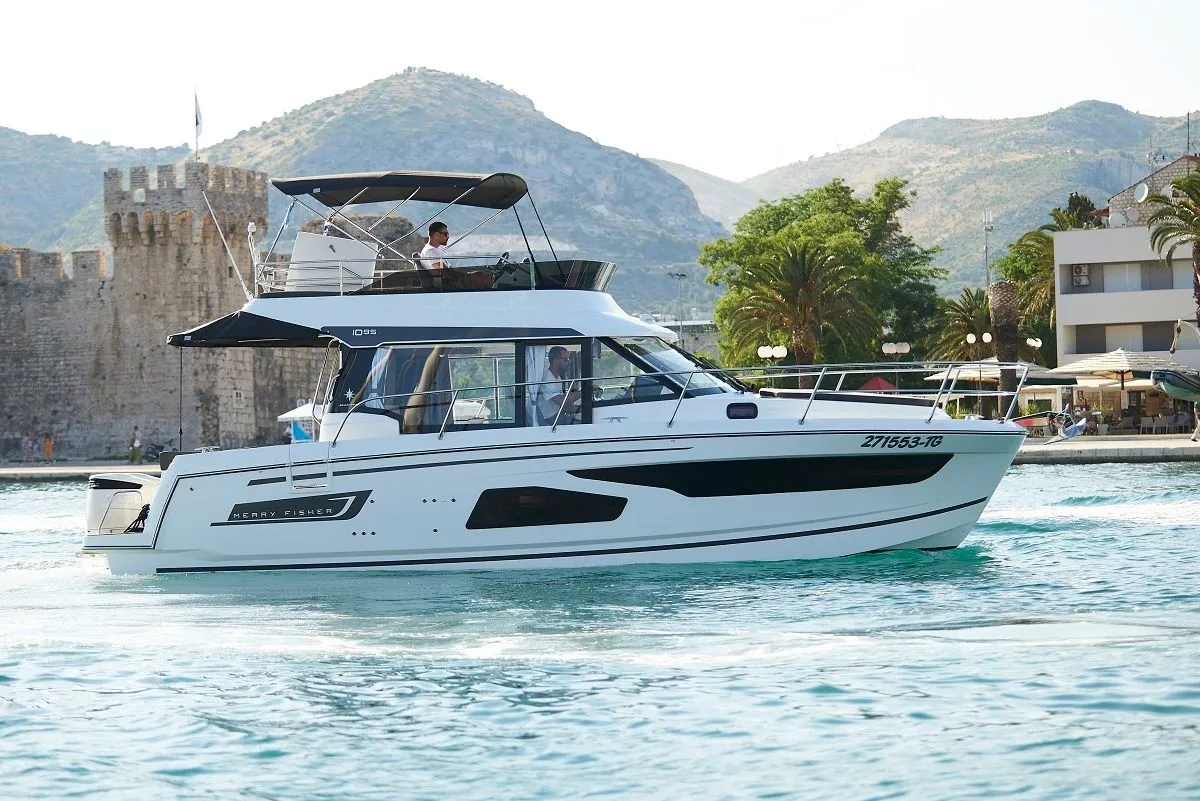 Fly Charter Boat