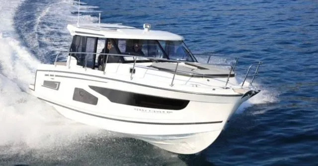 Explore Hyeres on a 10.95m Rental Jeanneau Merry Fisher 1095