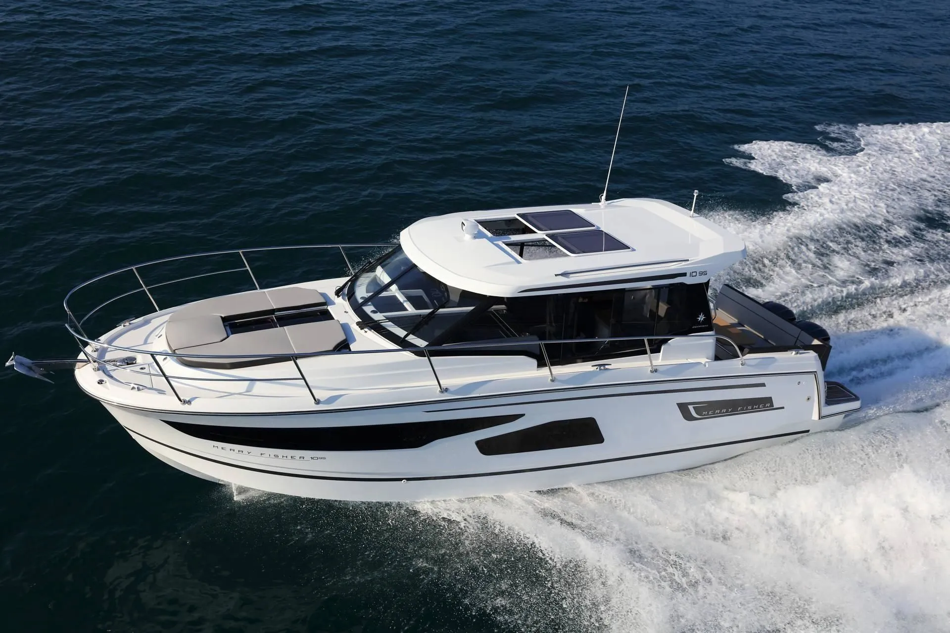 Maya Charter Boat