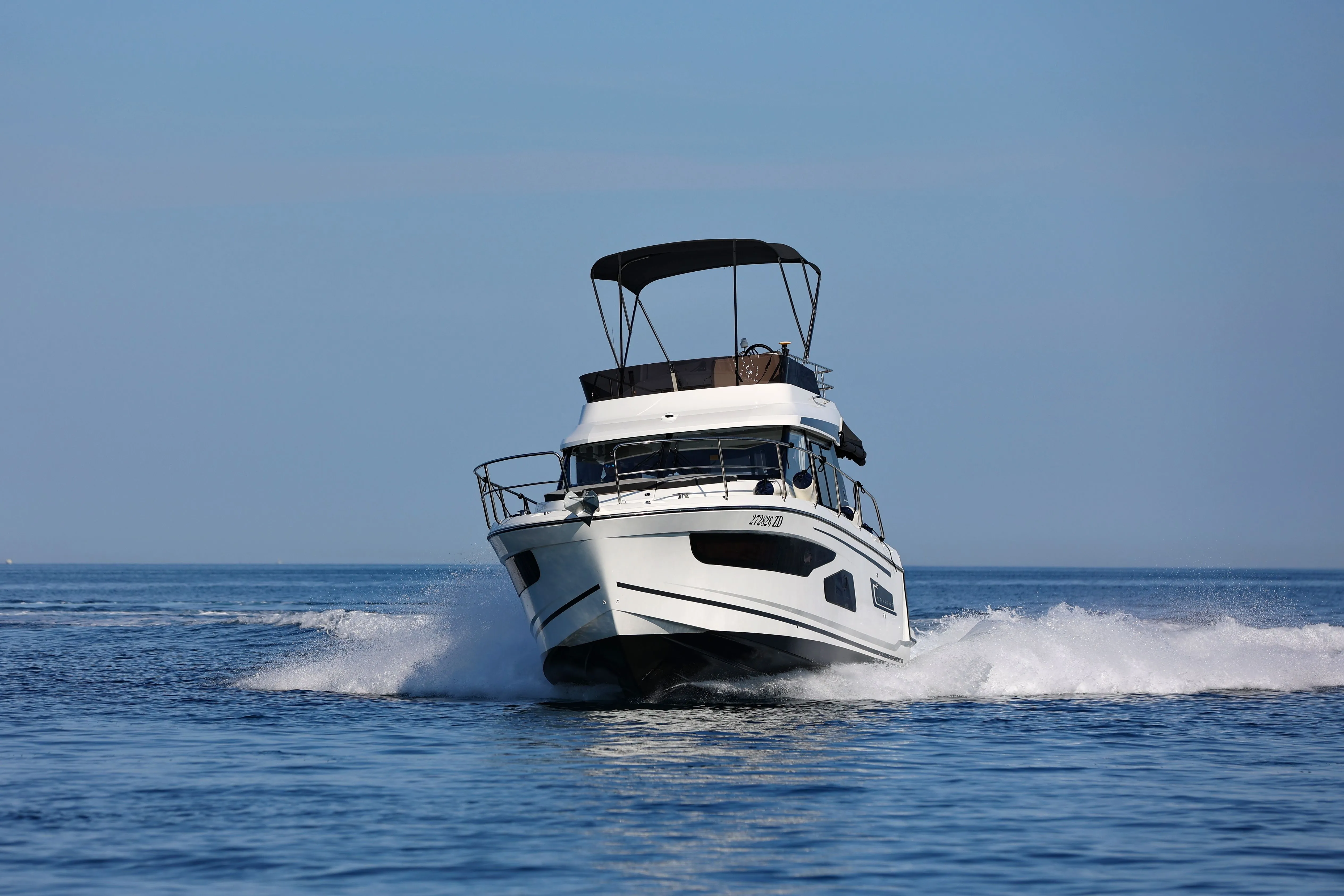 Лодка - Арендуйте 10.5м Jeanneau Merry Fisher 1095 в Задар