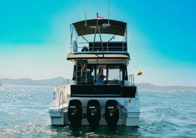 Rent a 13m Boat in Zadar